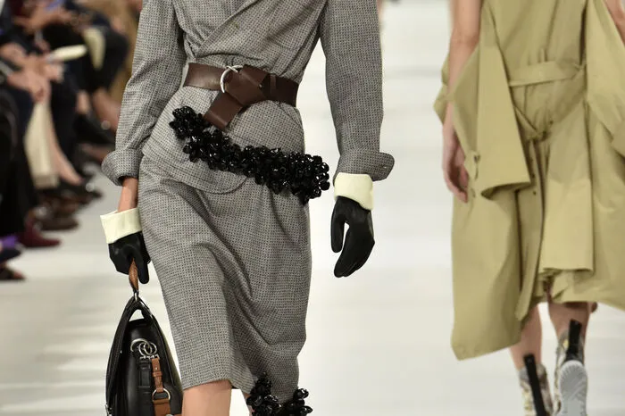 Das Label Maison Margiela, das mittlerweile der italienischen DIESEL-Gruppe, gehört, ist bekannt für seine unkonventionelle Mode.