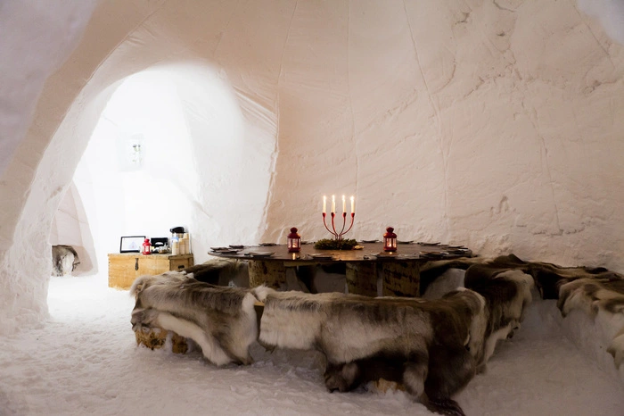 Mit Blick auf den Mont Blanc ist das Blacksheep Village Igloo La Plagne die perfekte Unterkunft für Reisende, die ihren Iglu-Aufenthalt mit einem Skiurlaub verbinden möchten. In La Plagne, in der Nähe der Skilifte Belle Plagne und Bergerie, können Reisende rodeln und mit Schneeschuhen in den Sonnenuntergang wandern.