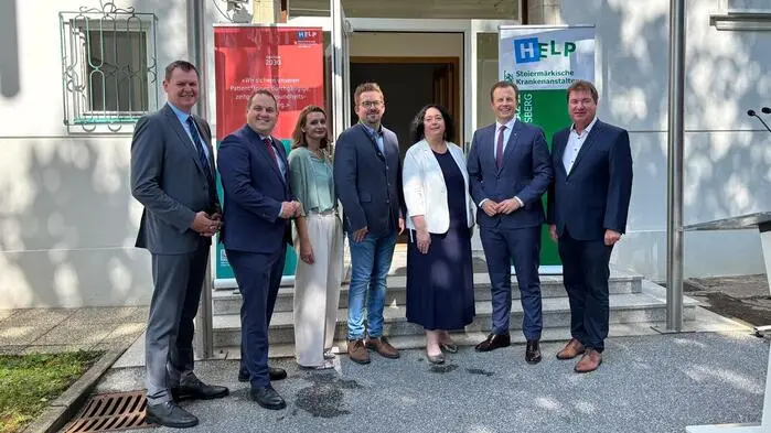 v.l.: Ulf Drabek (Vorstand für Finanzen und Technik), Philipp Könighofer (FPÖ-Klubobmann-Stellvertreter), Birgit Großauer (Pflegedirektorin des Verbunds LKH Graz II), Primar Florian Eisner, Eveline Kink (Ärztliche Direktorin des Verbunds LKH Graz II), Karlheinz Kornhäusl (Landesrat für Gesundheit, Pflege, Kultur) und Bernhard Haas (Betriebsdirektor des Verbunds LKH Graz II)