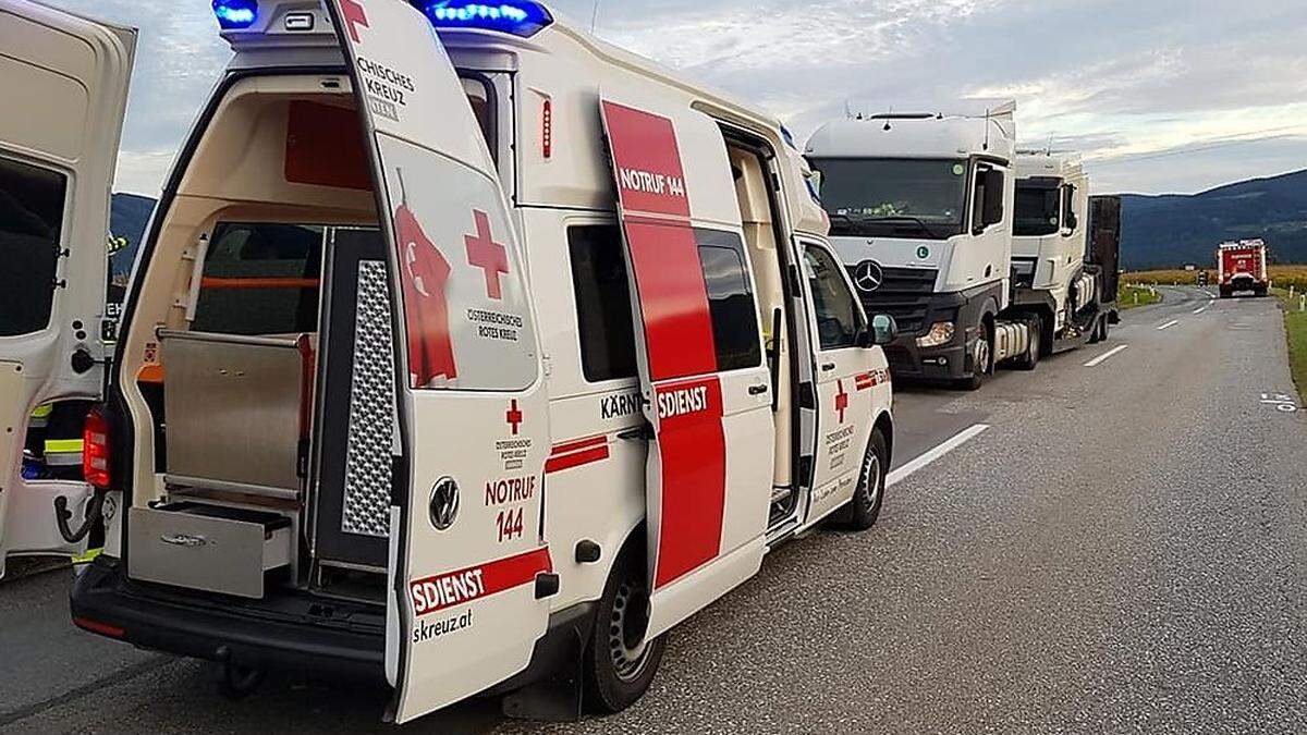 Neben Rettung und Polizei standen auch die Feuerwehren Hart und Lavamünd im Einsatz 