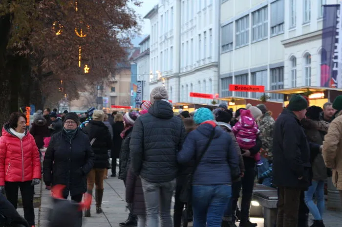Mit dem Erlös der Veranstaltung unterstützen die Besucher die Anschaffung von Ausrüstungsgegenständen für die Weizer Wehr.