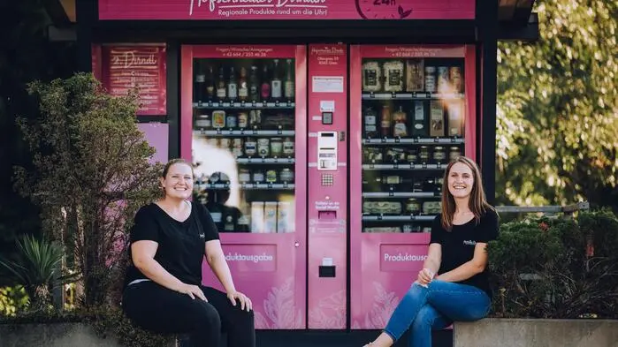 Sechs pinke 24-Stunden-Bauernautomaten betreiben Stefanie und Christina Niederl in der Steiermark: vier in Graz und je einen in Wildon und Gnas