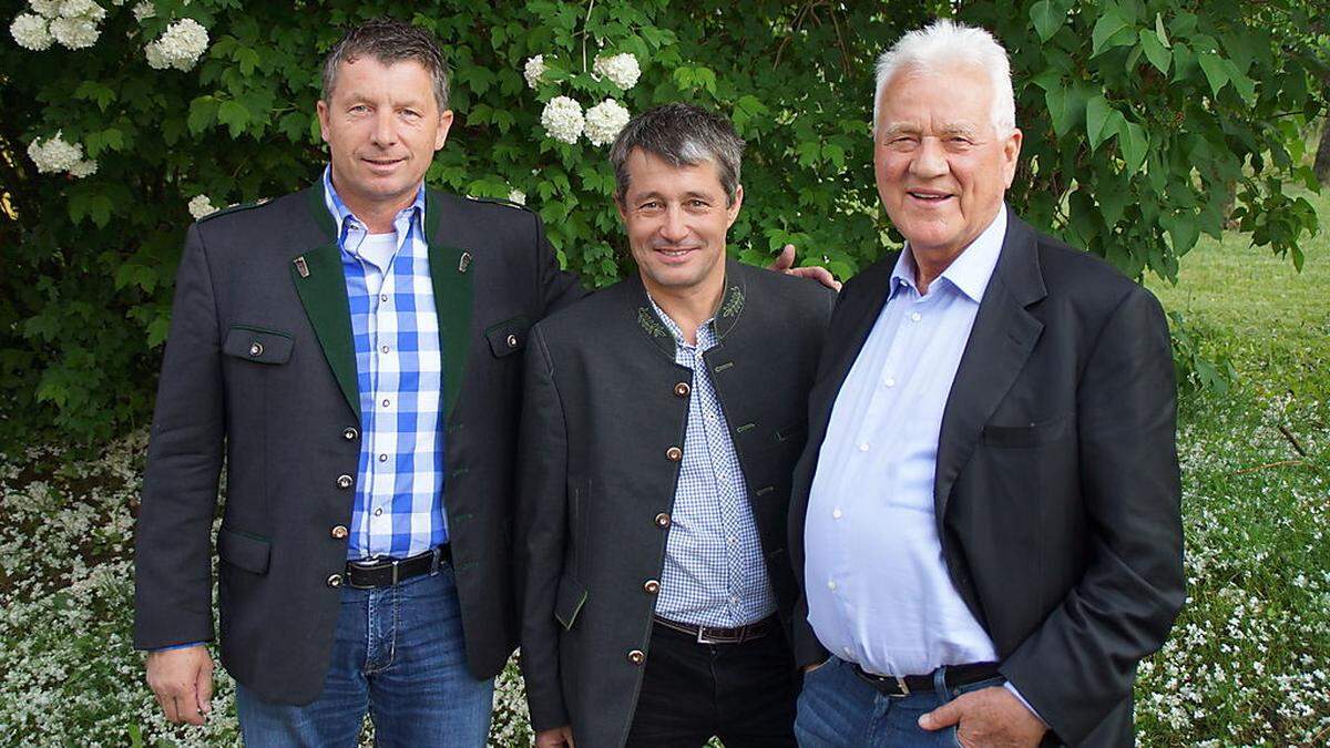 Florian Taucher (Mitte) hatte sich im Wahlkampf für das Team Stronach stark gemacht