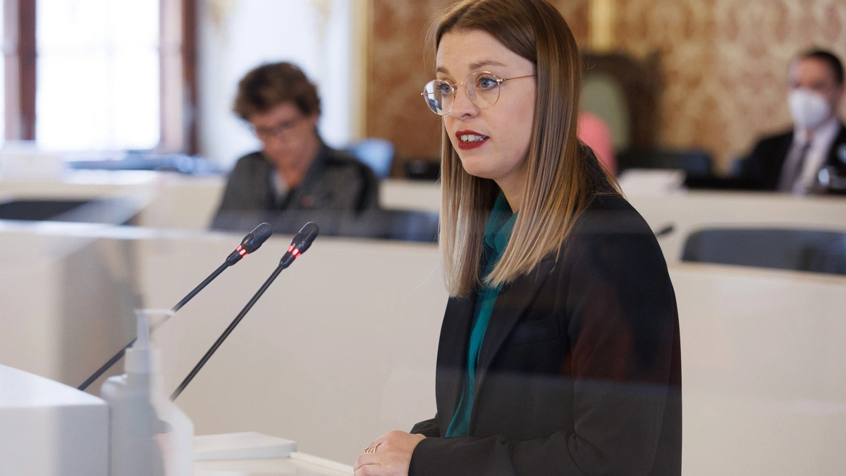 Lara Köck (Grüne) im Landtag