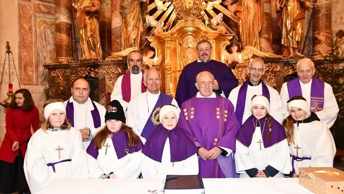 Pfarrer Josef Wonisch feierte am 21. Dezember seinen 95. Geburtstag mit einem Festgottesdienst in der Pfarrkirche Schöder.