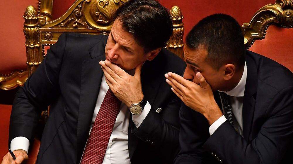 Wie soll Italien aus der Krise kommen? Conte und Di Maio 