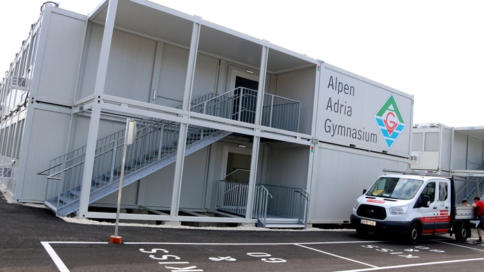 Zwei Jahre lang prägten die Container das Bild rund um das Alpen-Adria-Gymnasium