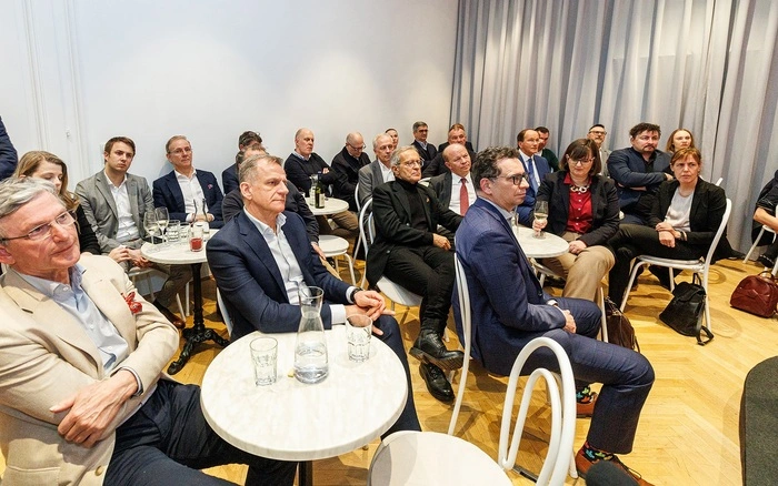 Im hochkarätigen Publikum waren Peter Koren (IV), Michaela Huber (ÖBB), Herbert Paierl (PV Austria) und andere