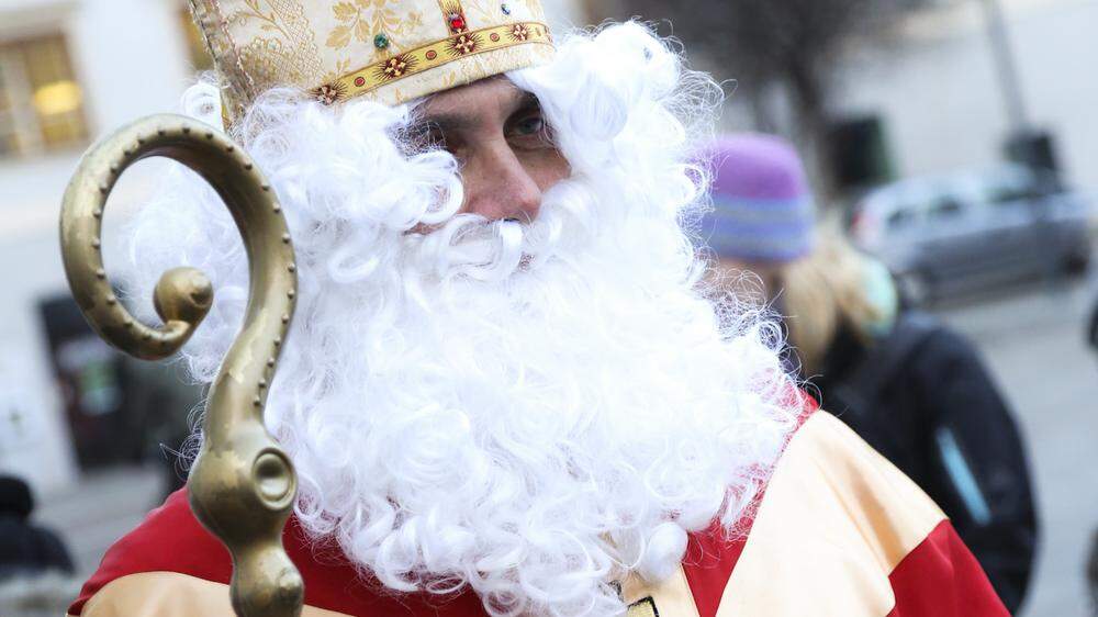 Am 6. Dezember kommt der Nikolaus zu vielen Kindern