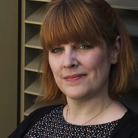 Pia Lamberty ist Sozialpsychologin, Autorin und Geschäftsführerin des Center für Monitoring, Analyse und Strategie (CeMAS)