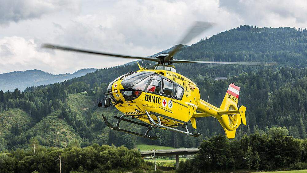 Drei Hubschrauber waren bei Skiunfällen unterwegs