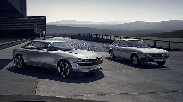 Die scharfen Schnitte, die großen Glasflächen. Peugeots 504 Coupé – das war ein ganz großer Wurf des vergangenen Jahrhunderts. Und davon haben sich die Designer der Franzosen beim Showcar e-Legend Concept ganz eindeutig inspirieren lasse. Seine moderne Interpretation erstreckt sich auf eine Länge von 4,65 und eine stolze Breite von 1,93 Meter, während der Zweitürer nur 1,37 Meter hoch ist.