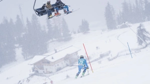 Trotz Schneefalls präsentierte sich die Rennstrecke am Zettersfeld in einem Topzustand