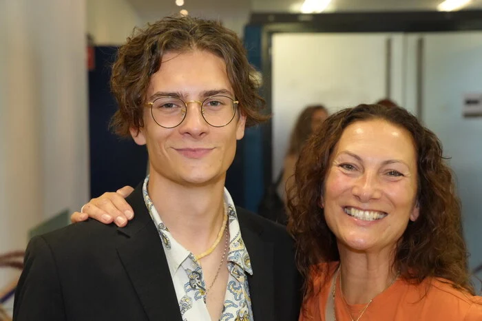 Sänger und Songwriter Andi Jechtl mit seiner stolzen Mama.