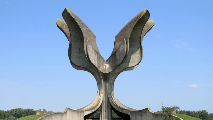 Beton-Rose im kroatischen Jasenovac