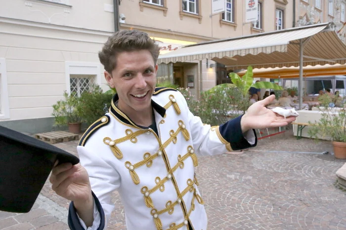Und die Kleinen kamen beim Zirkus Dimitri vor dem Rathaus voll auf ihre Kosten. 