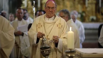 Bischof Alois Schwarz im Klagenfurter Dom