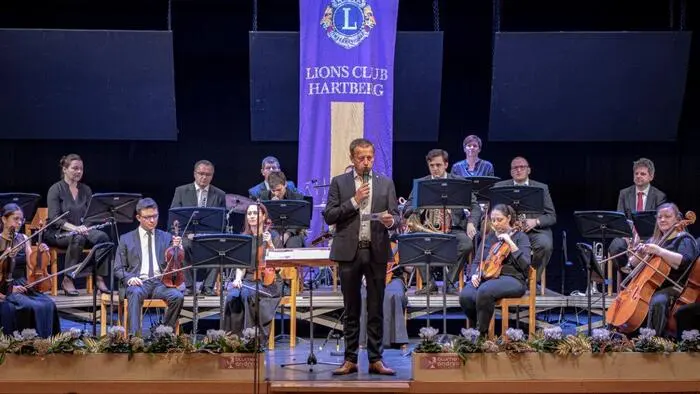 Lions Club-Präsident Stefan Jaherhofer begrüßte die Besucher, Orchester und Solisten