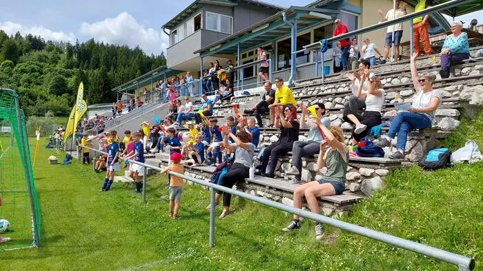  Sport 2024-05-29 ; Fussball Volksschulcup Bezirk Hermagor 
im  Bild: Volksschul  Cup Hermagor 
PhotoCredit: Hermann Sobe