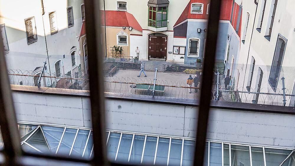 Der verdächtige 22-Jährige wartet in der Justizanstalt Klagenfurt auf seinen Prozess