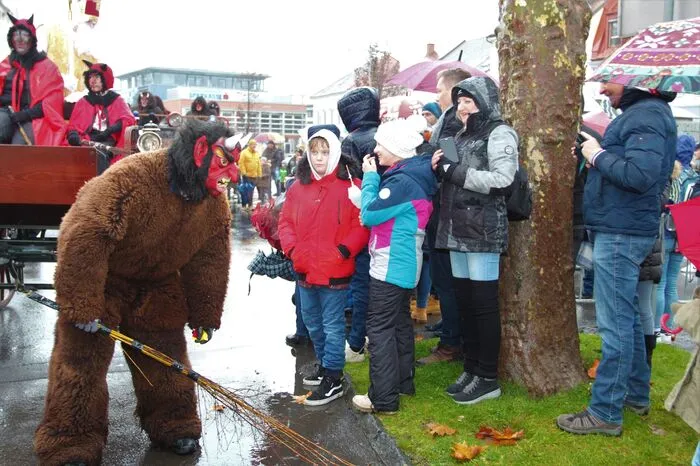 Der Feldbacher Krampusmarkt gehört zu den großen Adventveranstaltungen der Feuerwehr.