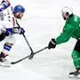 LJUBLJANA,SLOVENIA,20.MAR.22 - ICE HOCKEY - ICE Hockey League, HK Olimpija Ljubljana vs Villacher SV. Image shows Kevin Moderer (VSV) and Sebastien Piche (Ljubljana). Photo: GEPA pictures/ Matic Klansek