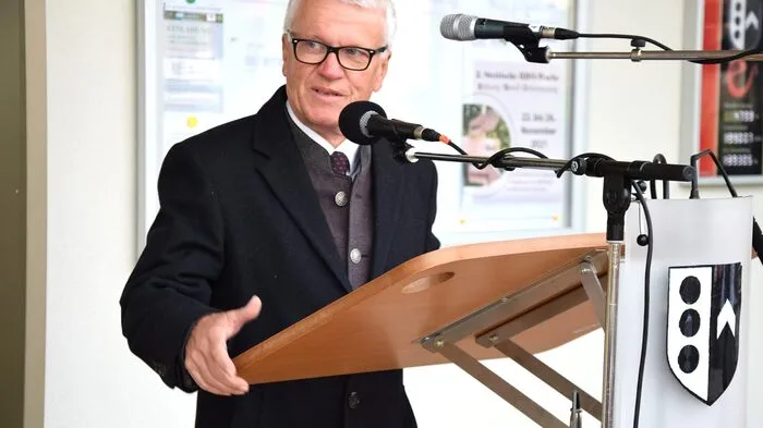 Bürgermeister Franz Hierzer hieß die Gäste willkommen.  