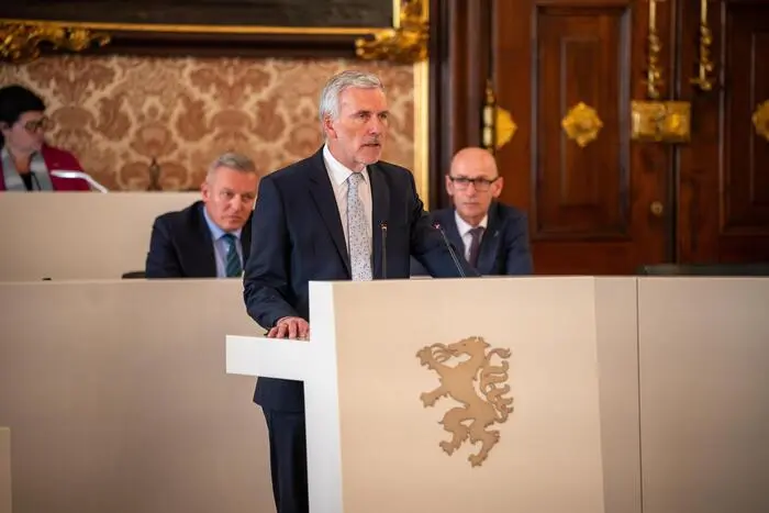 Heinz Drobesch, Leiter des Landesrechnungshofs Steiermark, im Landtag 