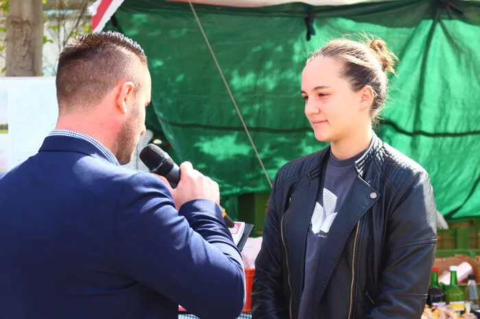 Einige Interviews gab es auch, hier beispielsweise mit einer Schülerin, die ein halbes Jahr in Australien war und was das alles mit Europa zu tun hatte.