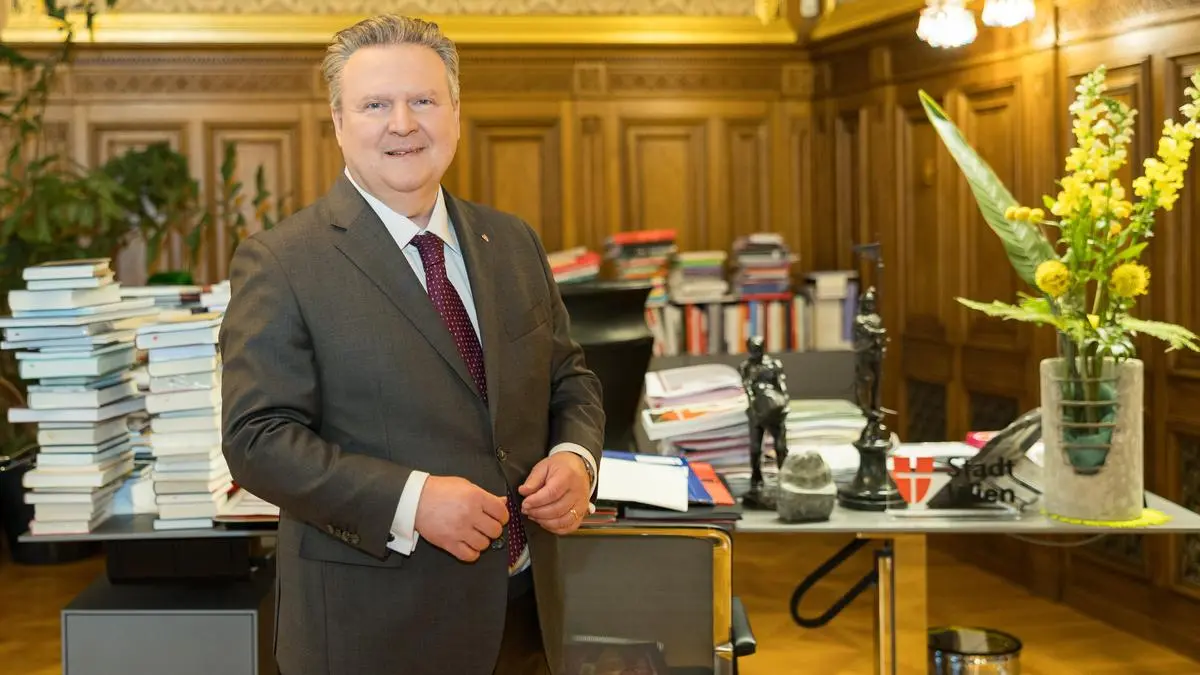 2025-03-26_Michael_Ludwig_Portrait_Interview