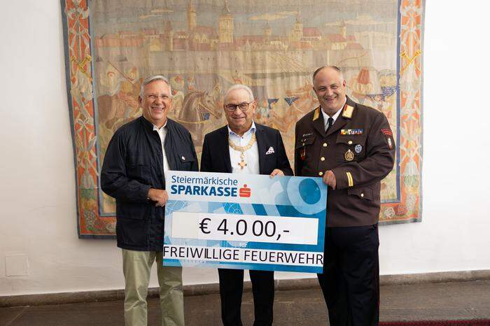 Spendenübergabe mit Bürgermeister Karl Lautner, Alois Paul und Armin Christandl