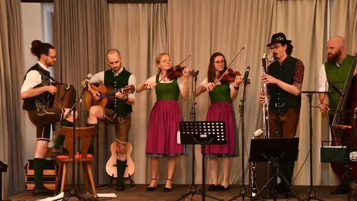 Vier Tage lang stand Oberwölz ganz im Zeichen der Volksmusik: Von Donnerstag bis Sonntag wurde bei der dritten Auflage des „Sonnleiten-Seminars“ gemeinsam musiziert, gesungen und getanzt.