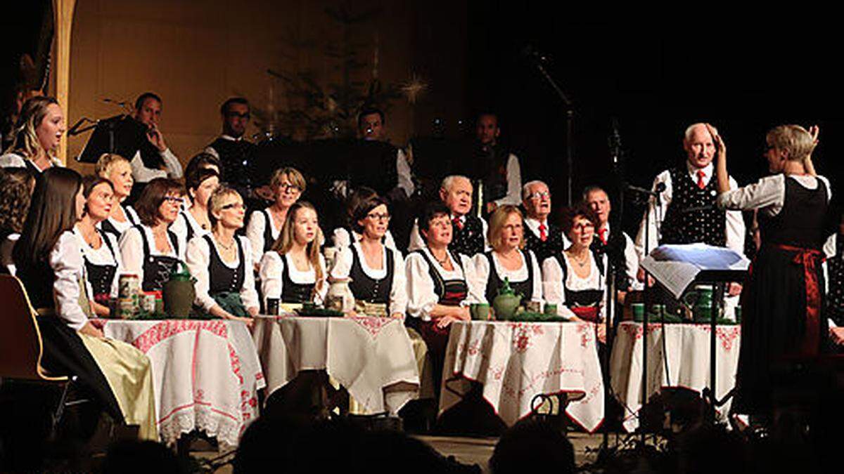 Der Volksliedchor Feldkirchen lädt zu einigen Konzerten im Dezember