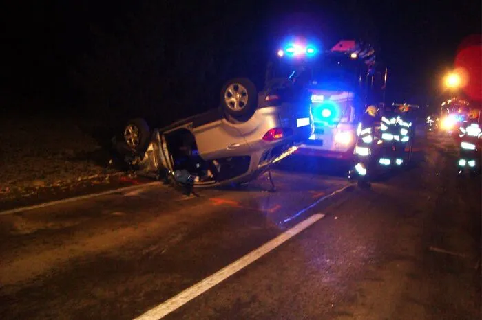 Die Feuerwehren Gamlitz und Ehrenhausen wurden zu dem Unfall alarmiert. Die Fahrbahn war für rund zweieinhalb Stunden für die Aufräumarbeiten gesperrt.