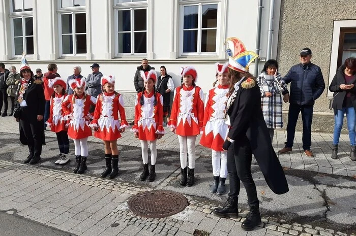 Mitgewirkt haben neben Musikerinnen und Musikern von St. Lambrecht und St. Blasen die Volksschule und Mittelschule St. Lambrecht wie auch die Mädchengarde und die Faschingsgilde St. Blasen als Veranstalter.
