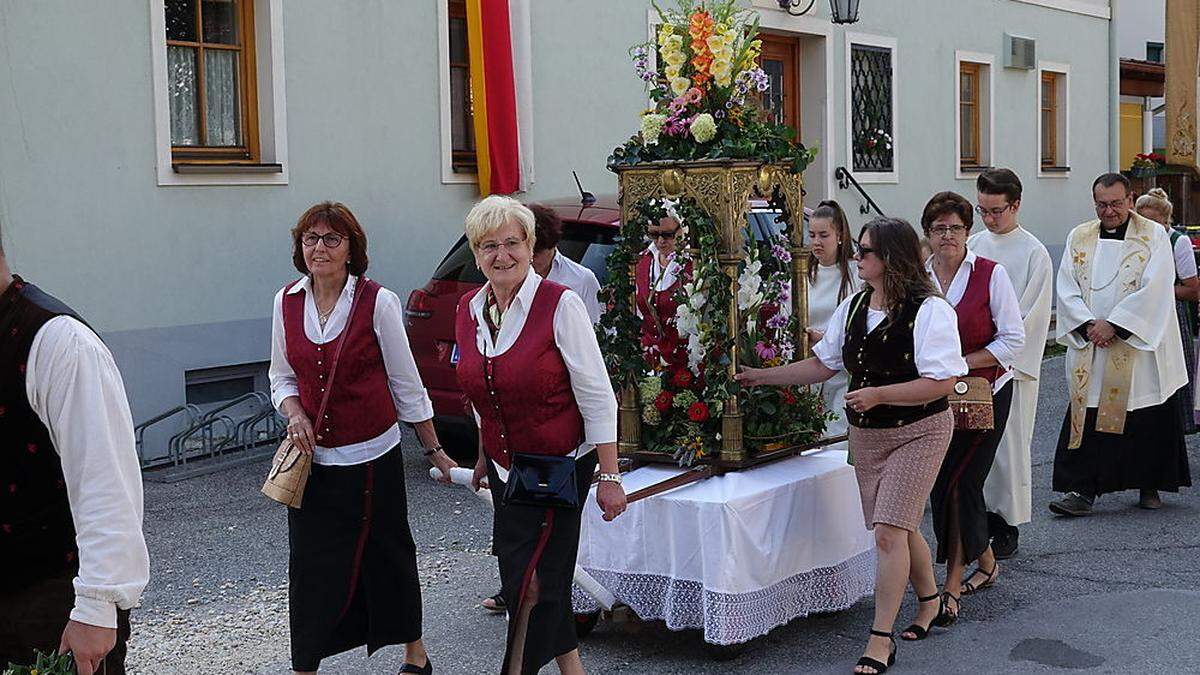 Feierlich wurde der Marienfeiertag in St. Marein begangen