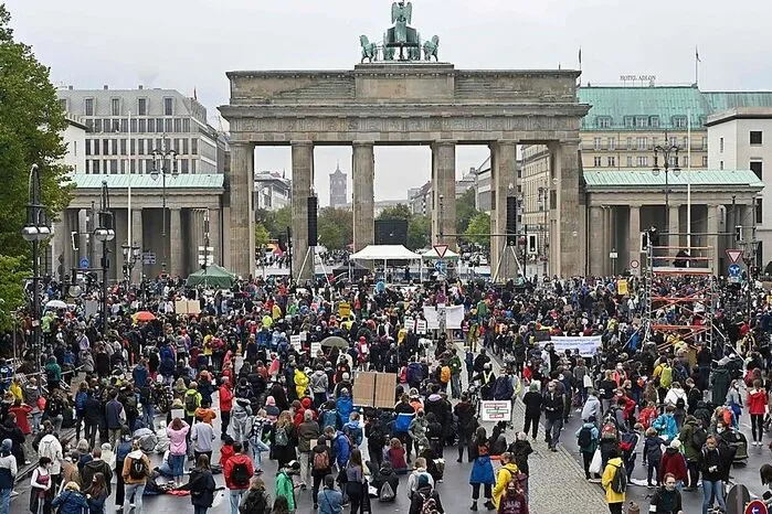 In Berlin hatte der Protestmarsch regen Zuspruch. Tausende folgten den Aufrufen zum Klimastreik.
