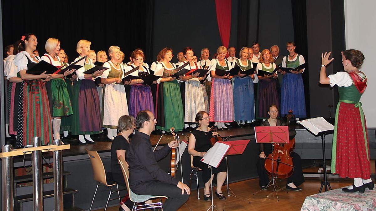 Der Chor &quot;Viva la Musica&quot; in Ludersdorf