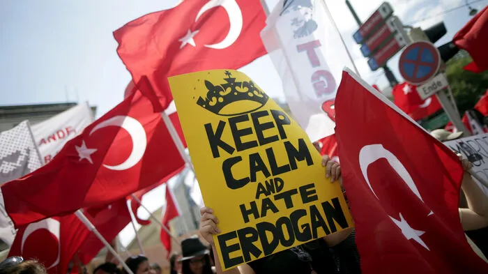 Immer wieder kam es anlässlich der Besuche Erdoğans in Österreich zu Ausschreitungen, wie 2014 in Wien