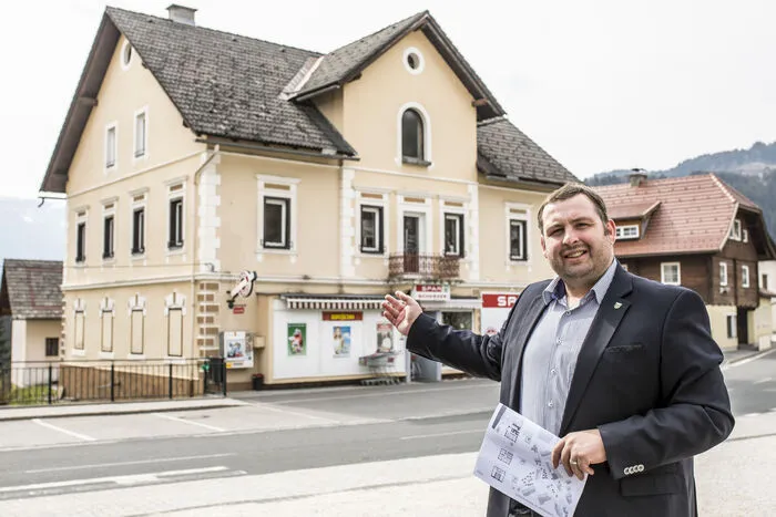 Bürgermeister Gerald Ebner freut sich schon auf den Umbau des Hauses zum neuen Gemeindeamt