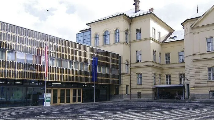An der Brucker Forstschule sind die Ermittlungen ein wesentliches Thema