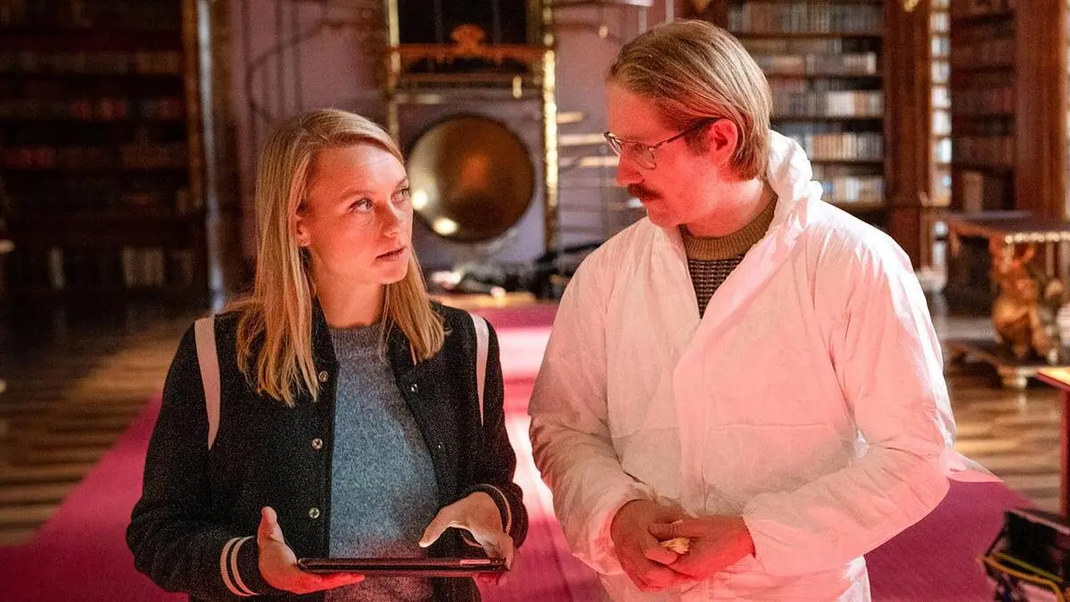 Anna Unterberger als Ermittlerin Sulmtaler, Christoph Kohlbacher als Forensiker