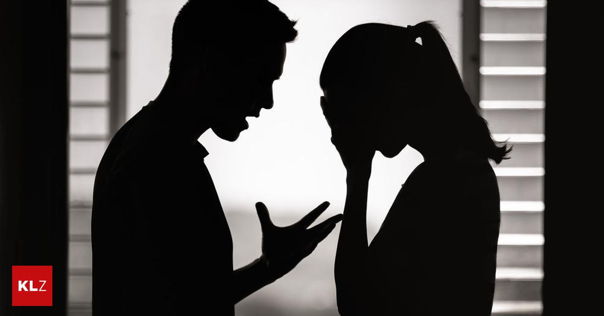 Zehn Jahre Männernotruf "Anrufer sagen, dass sie niemanden zum Reden hatten"