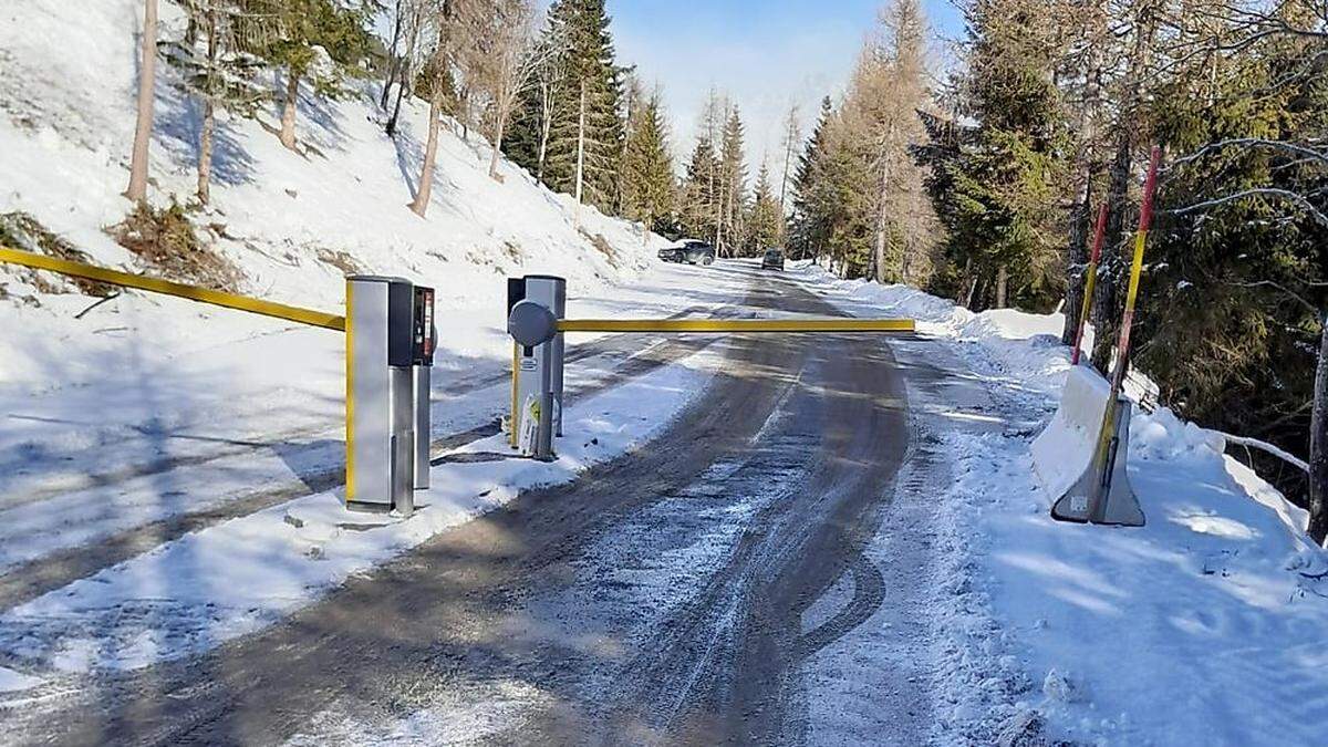 Diese Schrankenanlage sorgt für viel Aufruhr - unter Skifahrern und Bürgermeistern