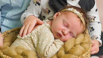 Christina hat zwei große Schwestern | Markus und Annika haben mit Christina am 2. Oktober Verstärkung bekommen. Die Tochter von Verena und Bernhard Sommerauer wog 3540 Gramm. Gekuschelt wird in Parschlug.