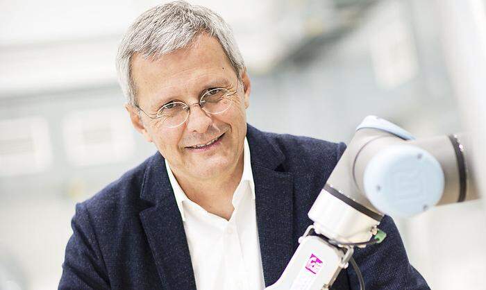 Michael Hofbaur, Leiter des Robotics-Instituts des Joanneum Research mit Sitz im Lakesidepark Klagenfurt