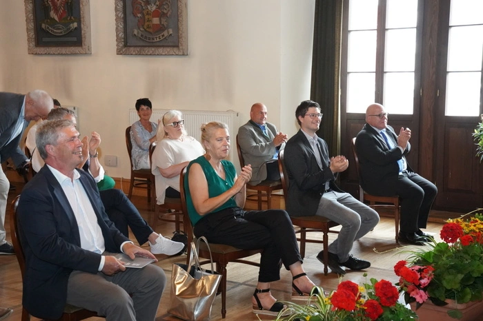 LAbg. Hartmut Prasch, Vzbgm. Angelika Hinteregger, Stadtrat  Lukas Gradnitzer, Igor Pucker von der Kulturabteilung des Landes Kärnten