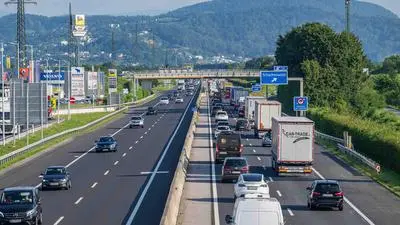 Kein seltenes Bild: Hohes Verkehrsaufkommen auf der A9 südlich von Graz