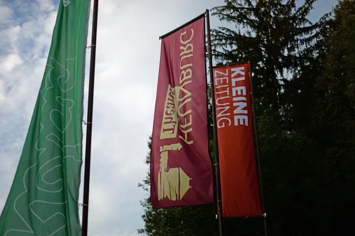 Bis 24. Juli wird "Hennir" von Antonio Fian gezeigt. Ab 1. August dann "Glorious".