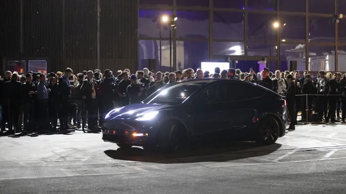 Tesla hat seine Modellpalette um einen SUV auf Basis des aktuellen Hoffnungsträgers Model 3 erweitert.